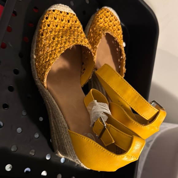 Vibrant Yellow Espadrille Wedges - Picture 2 of 12